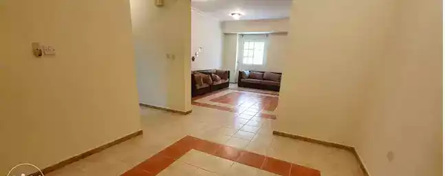 Residential Ready Property 2 Bedrooms F/F Apartment  for rent in Al Sadd , Doha #7754 - 1  image 